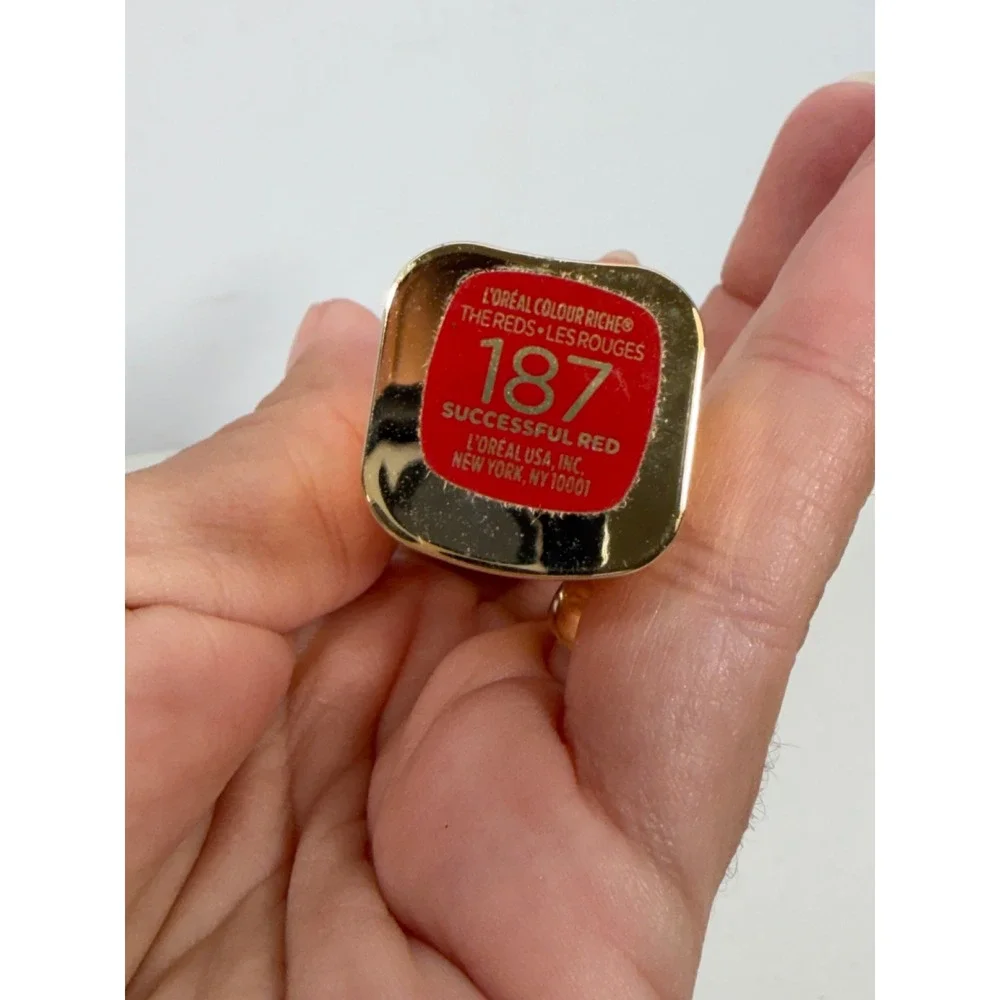 L'Oreal Colour Riche The Reds Lipstick 187 Successful Red Gold Tube